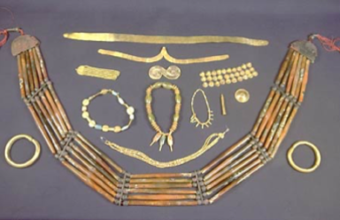 Collection of jewellery from Harappa and Mohenjo-daro. Source: www.harappa.com